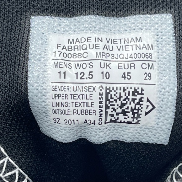 Converse Sneakers. - Picture 9 of 12